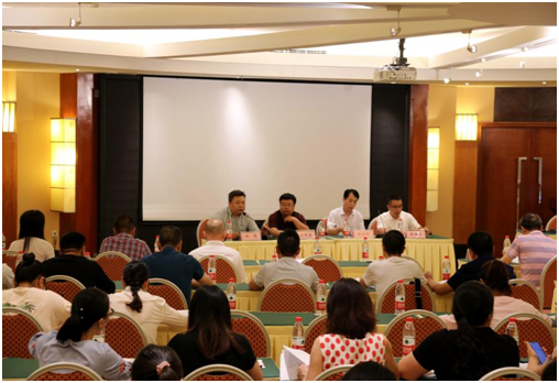 四川國檢公司組織開展“酒類食品安全政策法規(guī)標(biāo)準(zhǔn)、許可現(xiàn)場檢查案例分析、生產(chǎn)過程規(guī)范自查自糾”.png